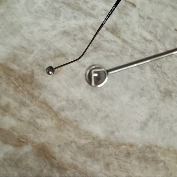 Authentic Fendi Logo Sunglasses round - Picture 9 of 12